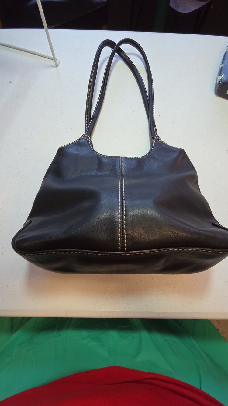 Vintage Fossil Black Smooth Leather Handbag